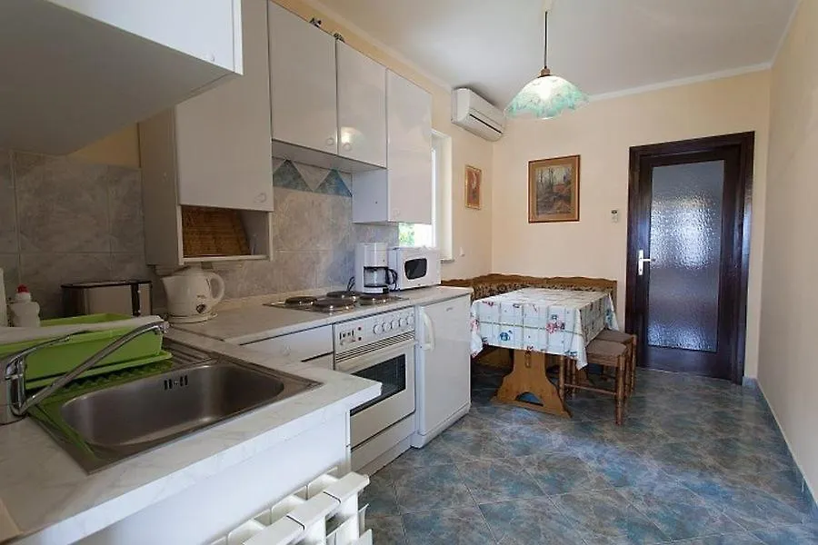 Large Terrace Apartment In Omisalj 3623-3