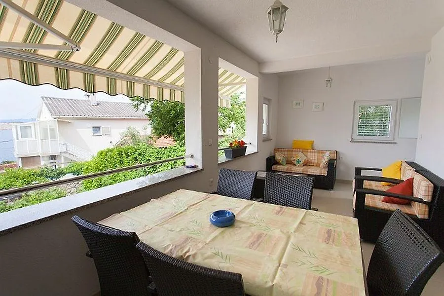 Large Terrace Apartment In Omisalj 3623-3